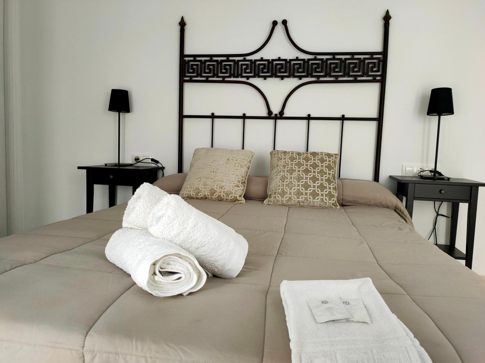 Apartamentos San Pedro Kordoba Bagian luar foto